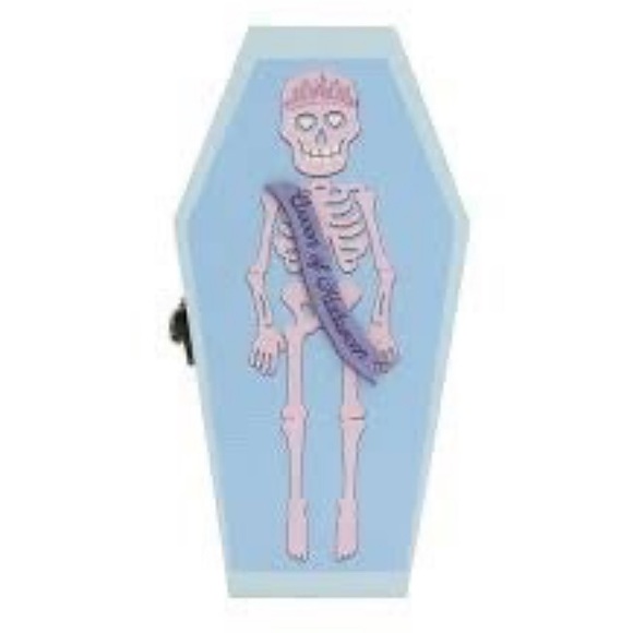 Queen of Halloween Sweet & Spooky Tabletop Coffin - Picture 1 of 8